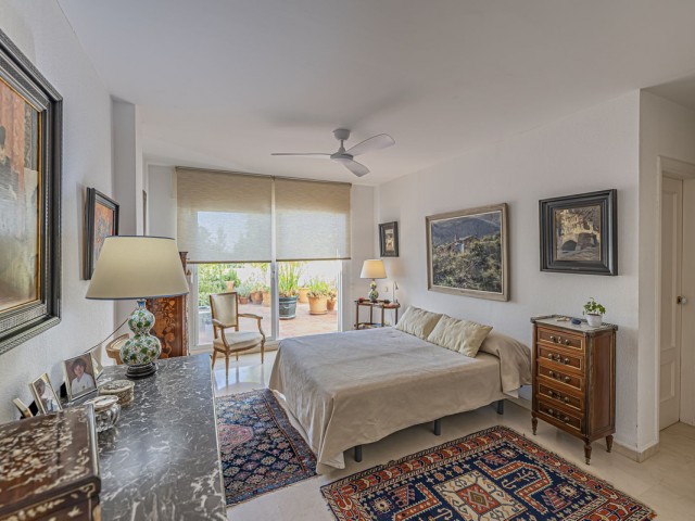 4 Soveroms Rekkehus i Nueva Andalucía