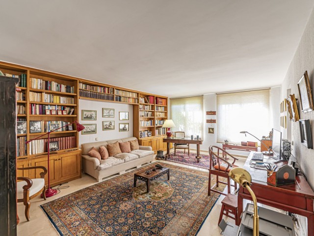 4 Soveroms Rekkehus i Nueva Andalucía