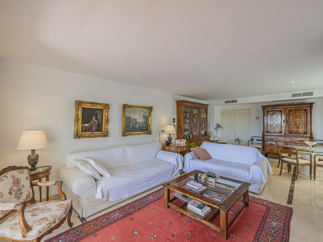 4 Soveroms Rekkehus i Nueva Andalucía