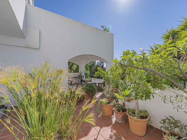 4 Soveroms Rekkehus i Nueva Andalucía