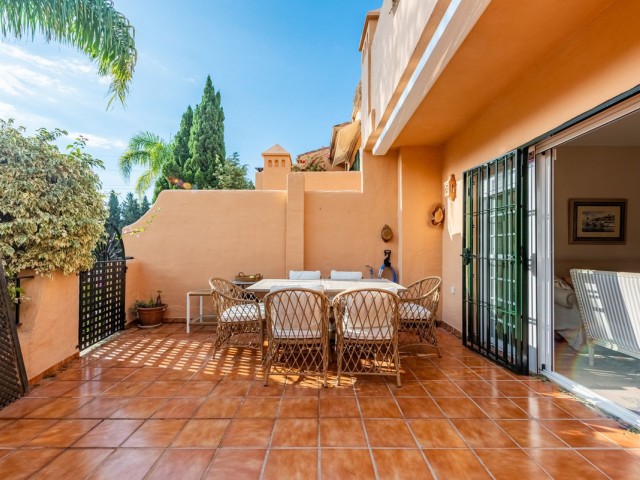 Villa con 3 Dormitorios  en Nagüeles