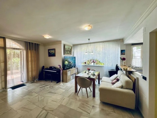 Townhouse, Riviera del Sol, R5179777