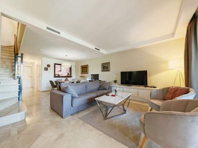 Townhouse, Cabopino, R5182615