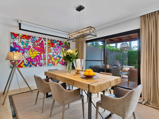 4 Bedrooms Townhouse in San Pedro de Alcántara