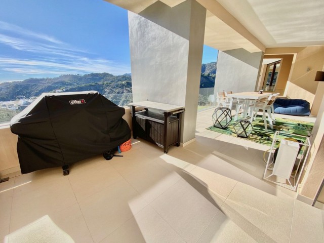 4 Bedrooms Apartment in Benahavís