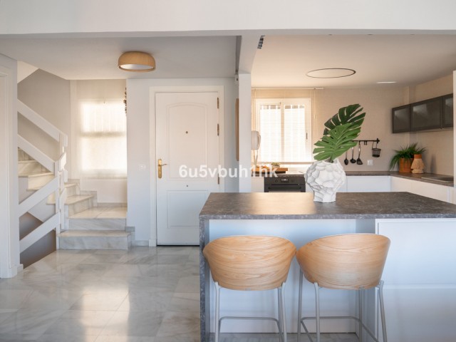 3 Bedrooms Townhouse in Torrequebrada