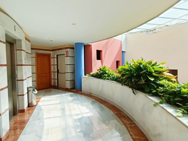 Commercial in Puerto Banús