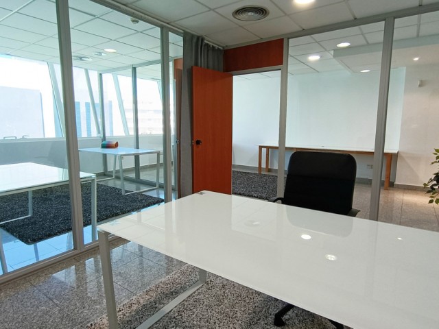 Commercial in Puerto Banús