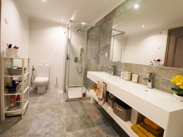 4 Slaapkamer Rijtjeshuis in Atalaya