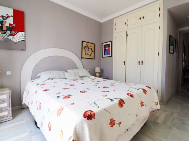 Maison mitoyenne avec 4 Chambres  à Diana Park