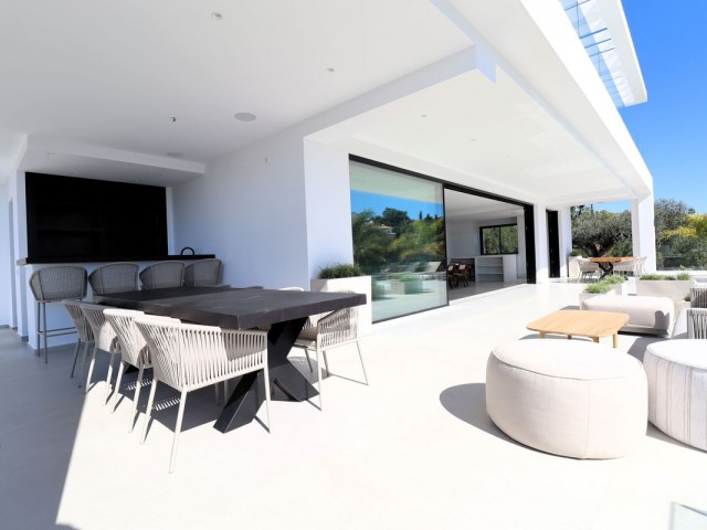 4 Schlafzimmer Villa in Elviria