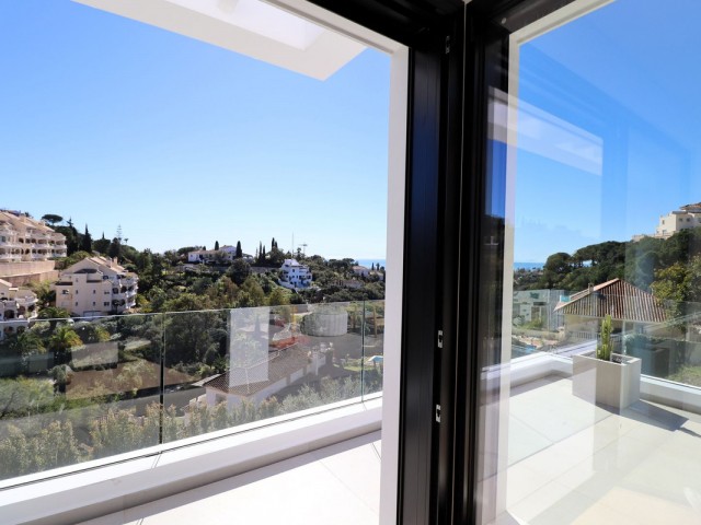 4 Schlafzimmer Villa in Elviria