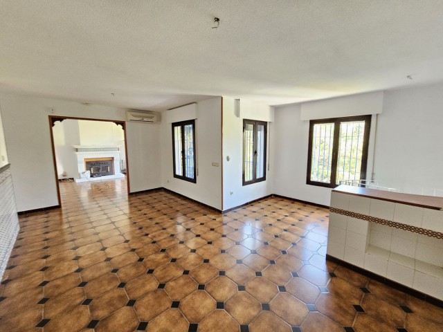 3 Slaapkamer Rijtjeshuis in El Chaparral