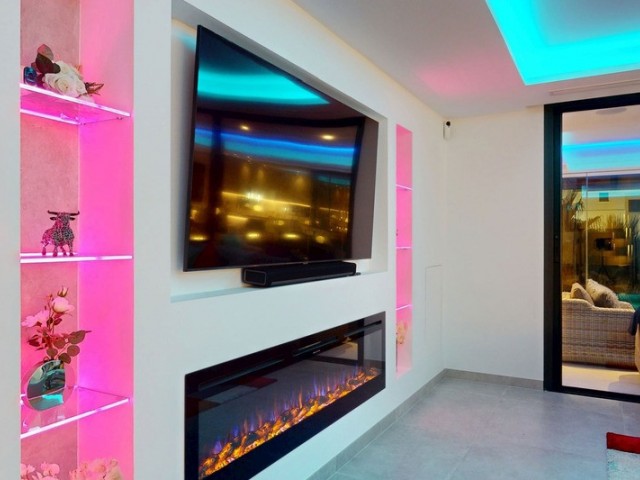 5 Bedrooms Villa in La Cala de Mijas