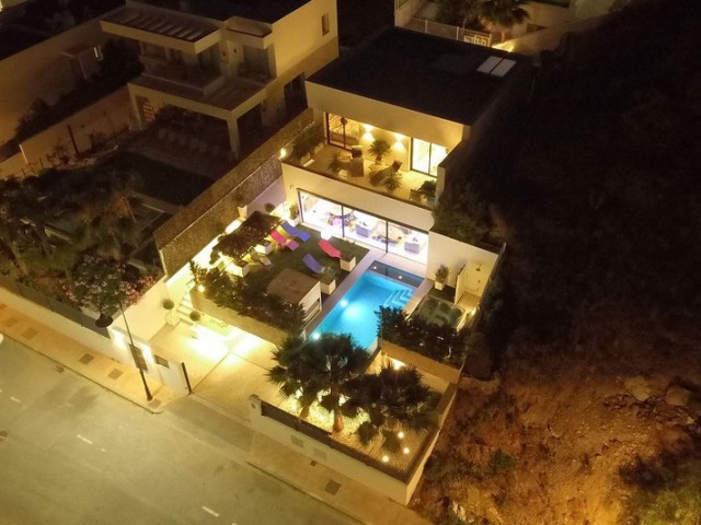 5 Bedrooms Villa in La Cala de Mijas