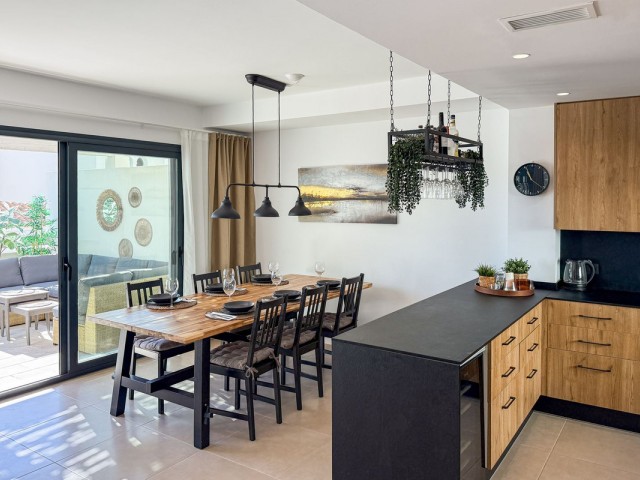 3 Bedrooms Townhouse in El Paraiso