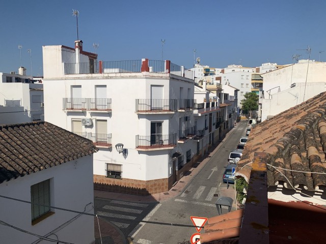 4 Bedrooms Townhouse in Estepona