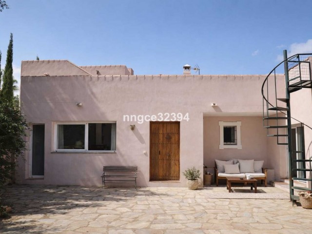 7 Bedrooms Villa in Sotogrande