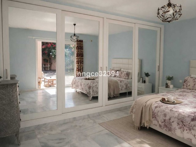 7 Bedrooms Villa in Sotogrande