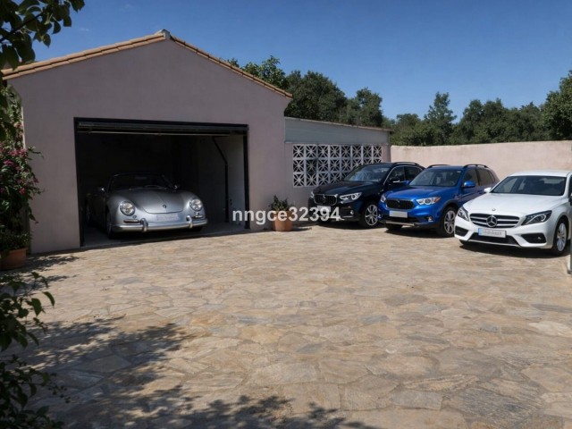 7 Makuuhuoneen Huvila Sotogrande Costa