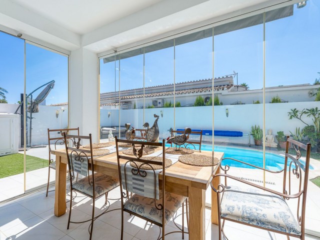 3 Bedrooms Villa in Costalita