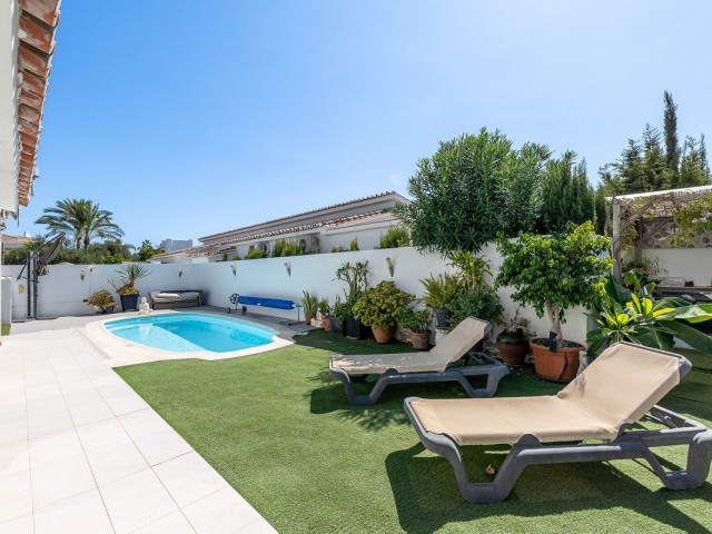 3 Soveroms Villa i Costalita