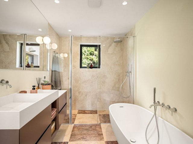 4 Soveroms Villa i Nueva Andalucía