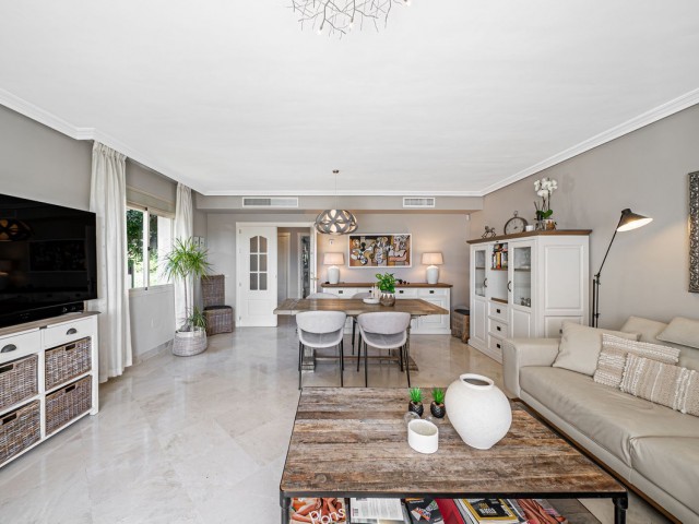 4 Soveroms Villa i Estepona