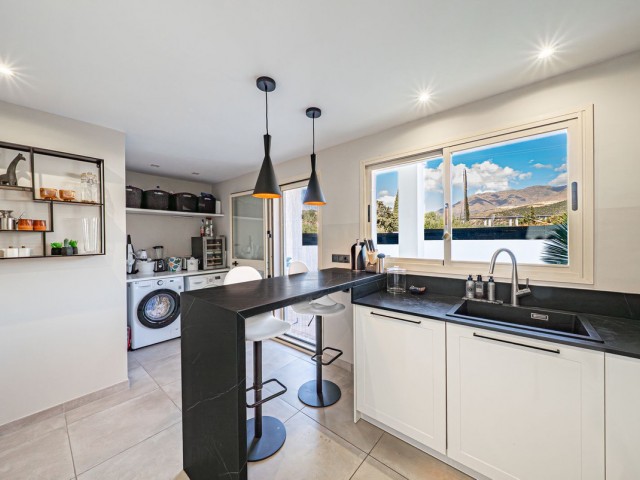 4 Soveroms Villa i Estepona