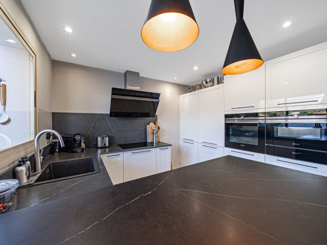 4 Soveroms Villa i Estepona