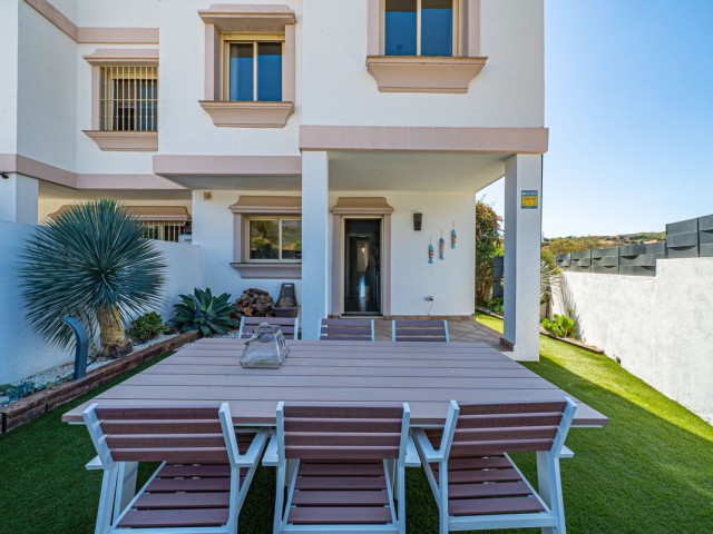 4 Soveroms Villa i Estepona