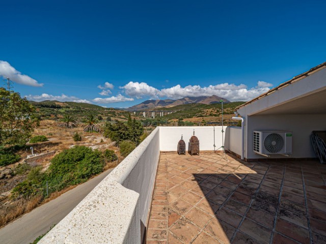 4 Soveroms Villa i Estepona