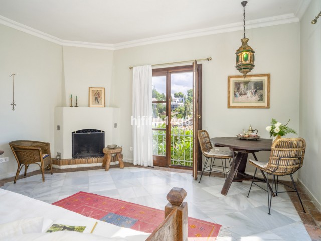 Rijtjeshuis, La Heredia, R5184376