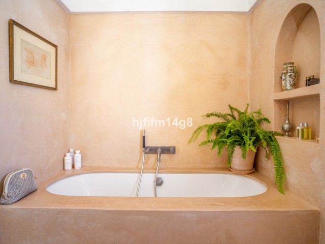 3 Slaapkamer Rijtjeshuis in La Heredia