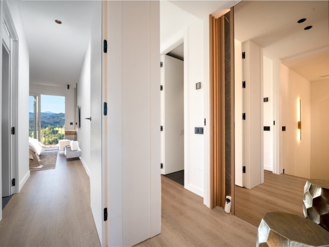 3 Bedrooms Townhouse in Benahavís