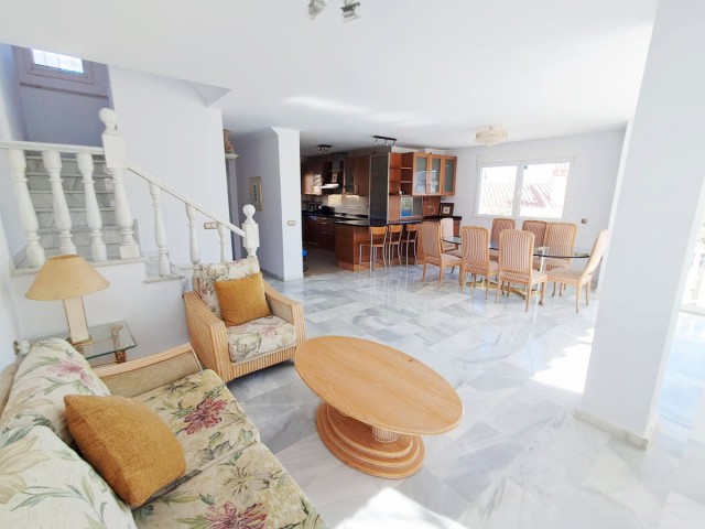 Villa avec 5 Chambres  à Benalmadena