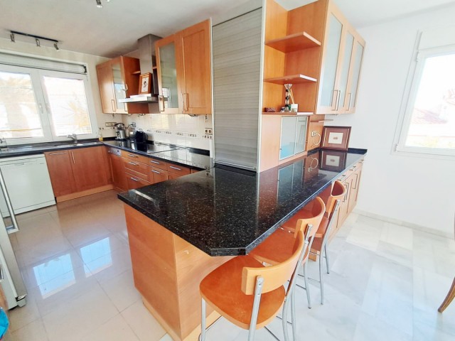 Villa avec 5 Chambres  à Benalmadena