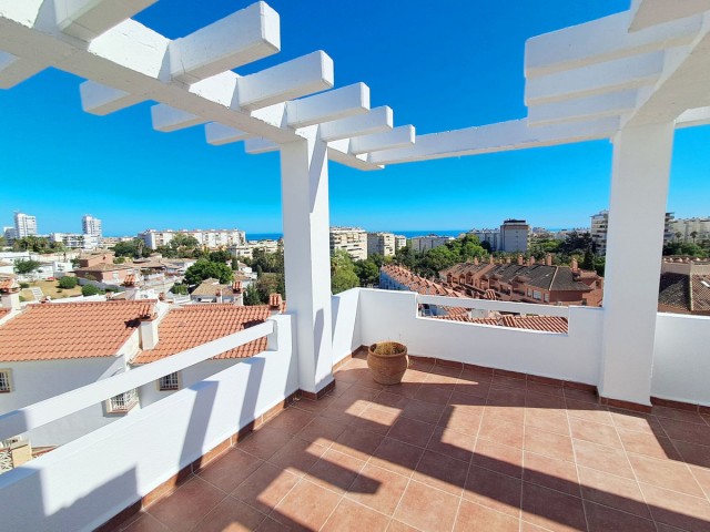 Villa avec 5 Chambres  à Benalmadena