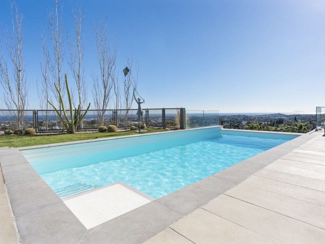 7 Bedrooms Villa in Benahavís