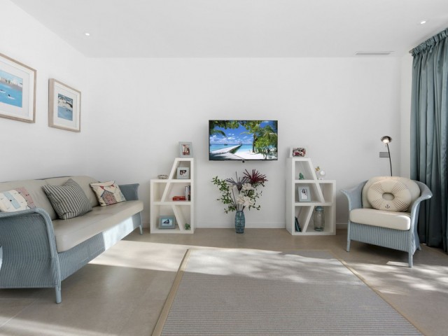 7 Bedrooms Villa in Benahavís