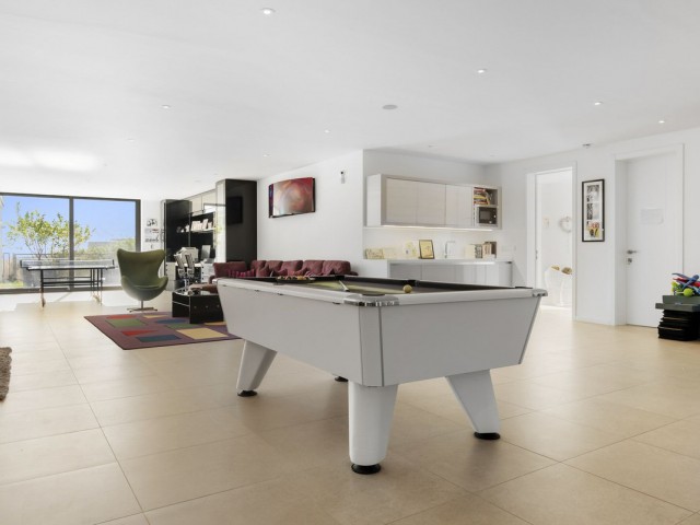 7 Soveroms Villa i Benahavís