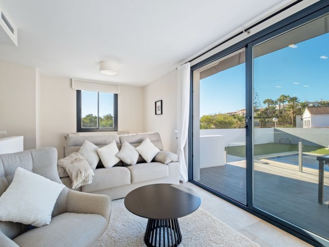 Villa, El Faro, R4722175