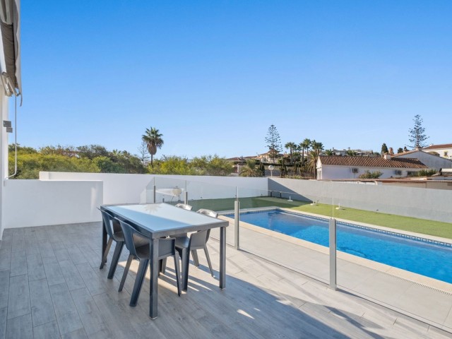 5 Slaapkamer Villa in El Faro