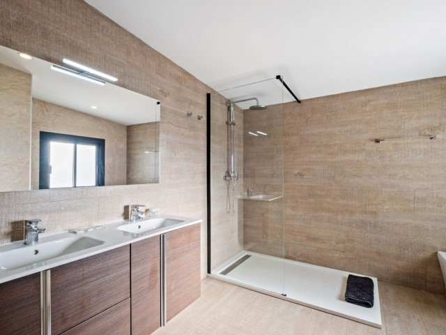 Villa avec 5 Chambres  à El Faro