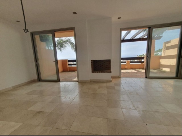 5 Bedrooms Townhouse in Riviera del Sol