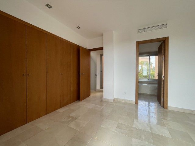 5 Bedrooms Townhouse in Riviera del Sol