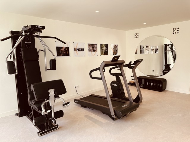 5 Bedrooms Villa in Hacienda Las Chapas