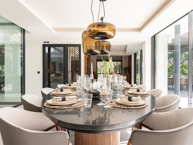 5 Bedrooms Villa in Hacienda Las Chapas