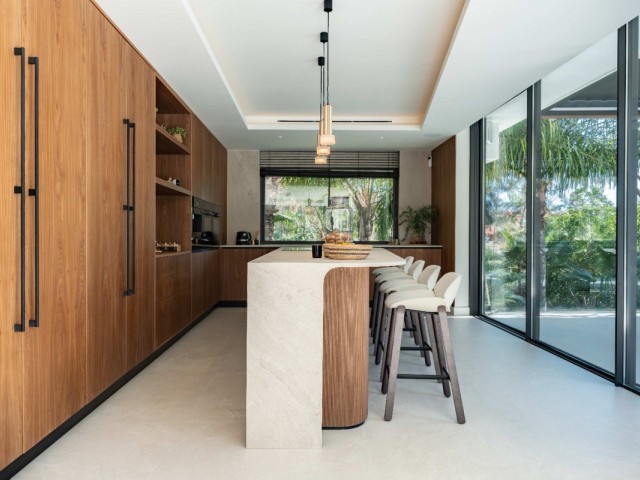 5 Bedrooms Villa in Hacienda Las Chapas