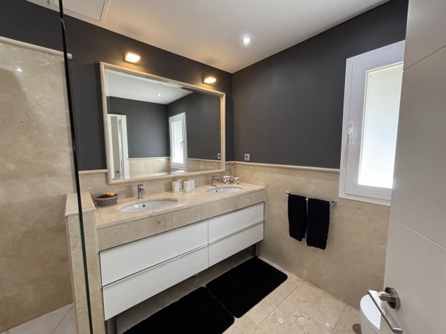 5 Bedrooms Villa in La Cala Golf